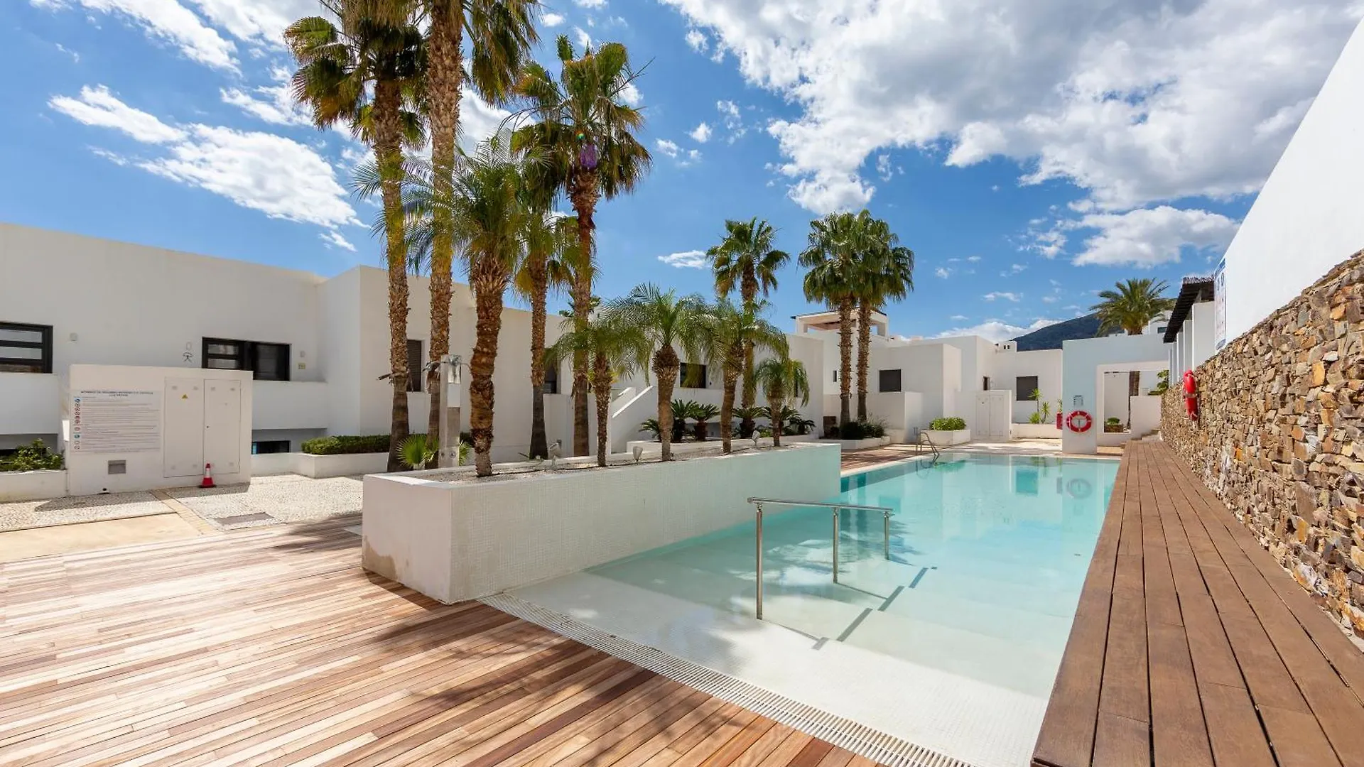 Resort Macenas # Confort Y Relax # Tv60 # Apartamento #Cuna Apartment